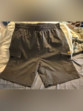 Men's grey Cargo Shorts with Drawstring